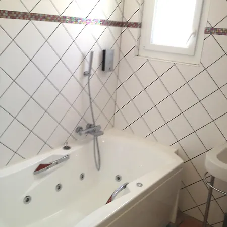 Cit'hotel Le Mirage 3* Istres