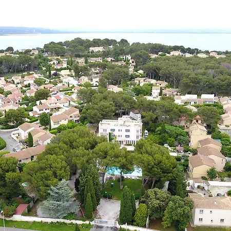 Cit'hotel Le Mirage 3*